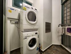Stratford Court (D16), Condominium #581395761